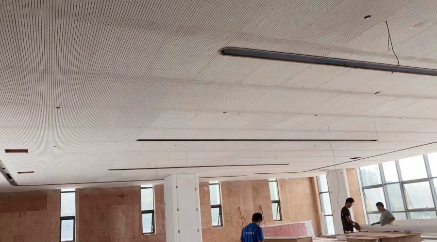 廣東農(nóng)信數(shù)據(jù)中心精裝修工程-飾紀(jì)上品GRG造型項目