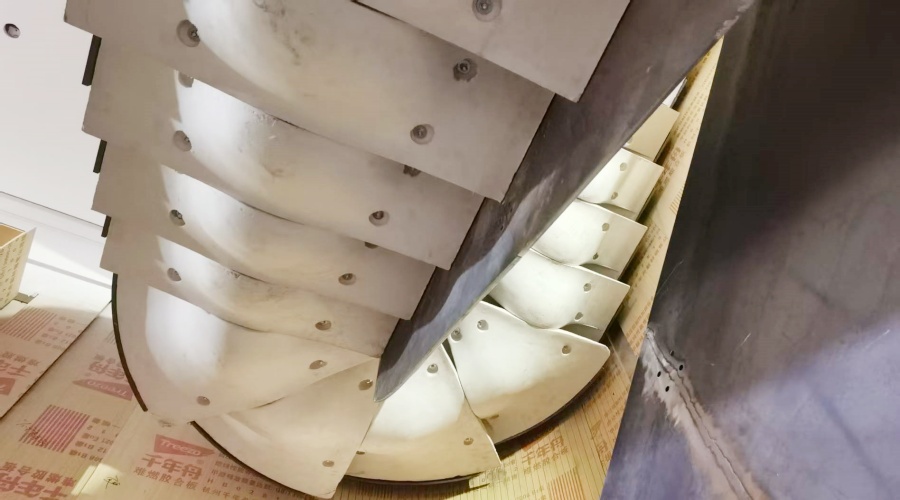 山東皇家私人定制GRG旋轉樓梯魚骨造型